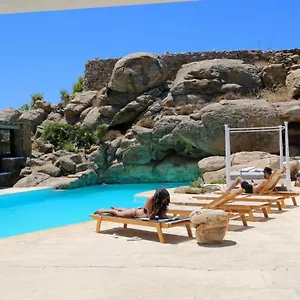 Isabella Paraga (Mykonos)
